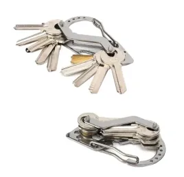 wielofunkcyjny-karabinczyk-na-kilka-kluczy-brelok