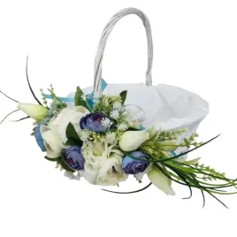 koszyk-wielkanocny-z-kwiatami-koszyk-do-swieconki-dekorowany-kwiatami