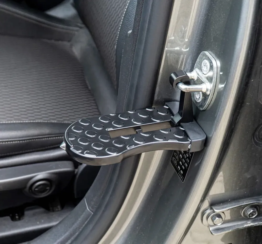 dodatkowy-stopien-podest-do-samochodu