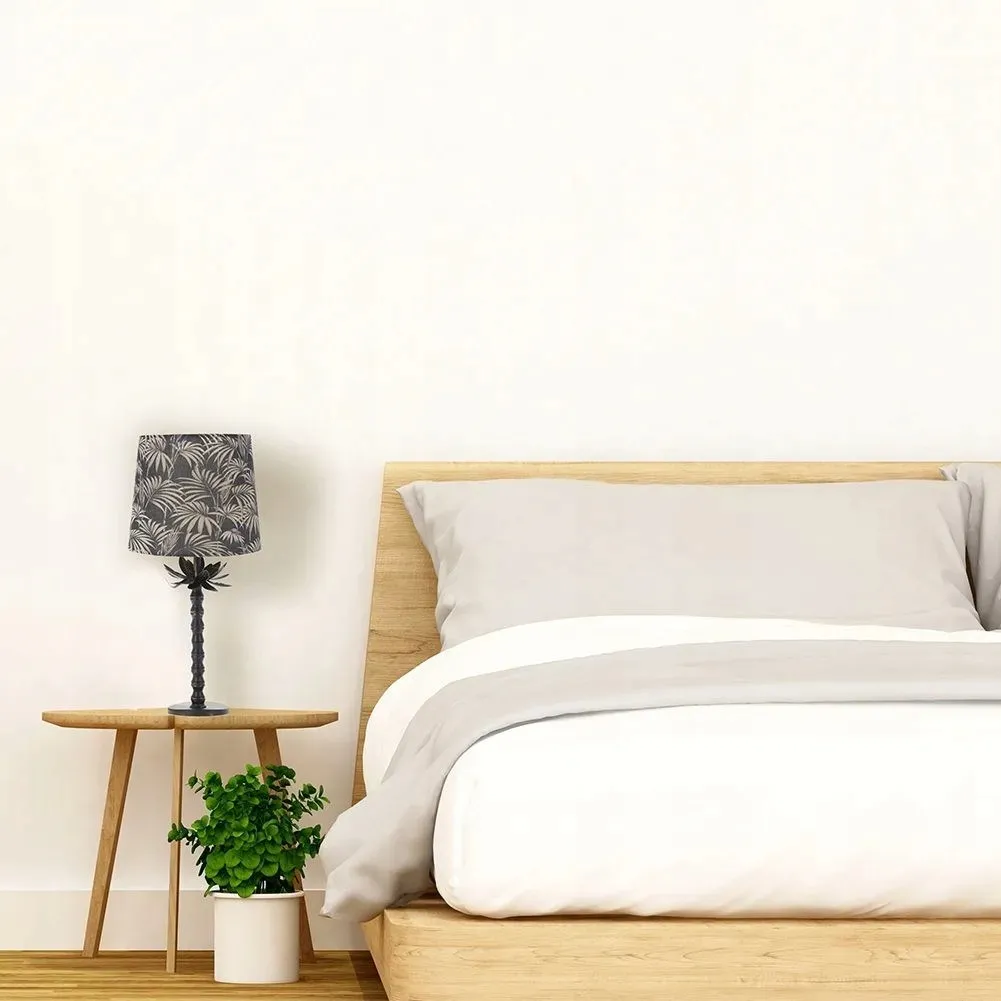 lampa-czarna-zlota-stolowa-nocna-kloszem-abazurem