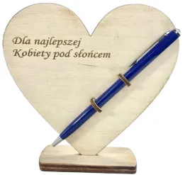 dlugopis-z-sercem-grawer-prezent-podstawka