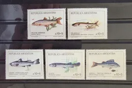 znaczki-fauna-ryby-argentyna-czysty-r16