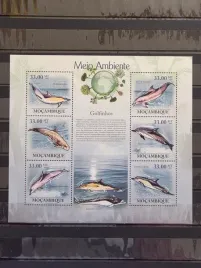 znaczki-fauna-ryby-walenie-mozambik-czysty-p9