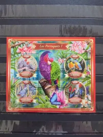 znaczki-ptaki-papugi-madagaskar-kasowany-p26