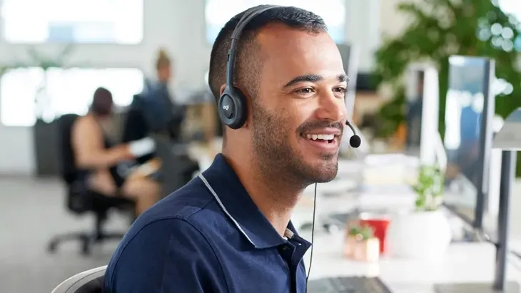 sluchawki-logitech-h111-981-000593-kolor-czarny