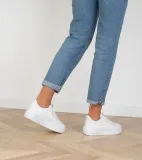 7347-biale-sneakersy-klasyczne-platforma-40-wysokosc-niskie
