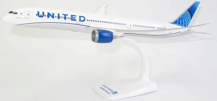 model-samolotu-boeing-787-10-united-1-200-ppc-stan-nowy