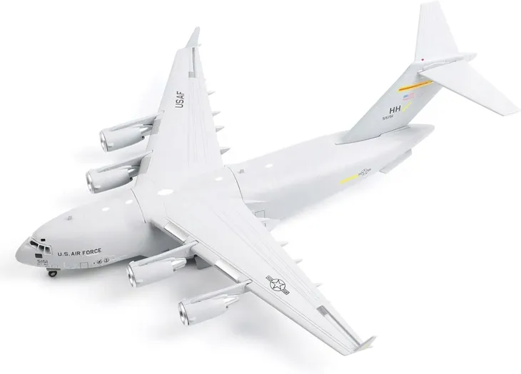 model-samolotu-boeing-c-17-globemaster-iii-1-200-stan-nowy