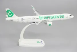 model-samolotu-airbus-a321neo-transavia-1-200