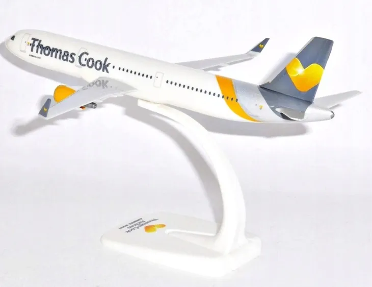 model-samolotu-airbus-a321-thomas-cook-1-200-stan-nowy