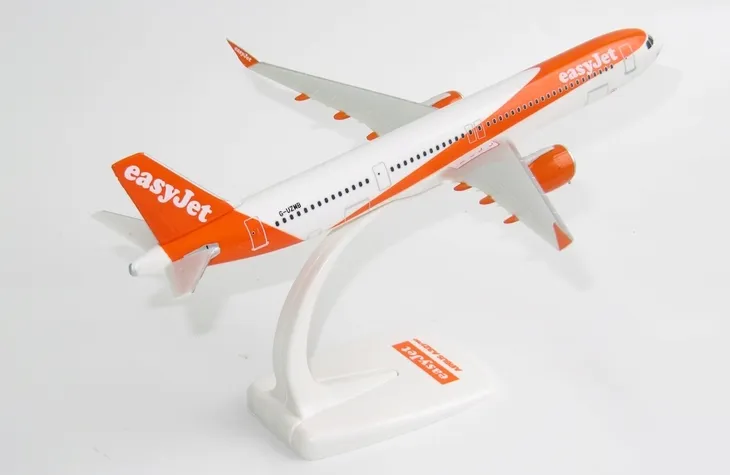 model-samolotu-airbus-a321neo-easyjet-g-uzmb-stan-nowy