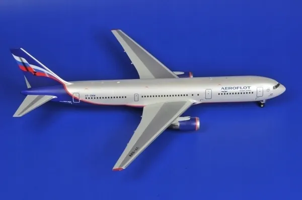 model-samolotu-zvezda-boeing-767-300-zvezda-mzv-7005-stan-nowy