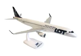 model-samolotu-embraer-erj-195-pll-lot-sp-lnd-ppc-1-100