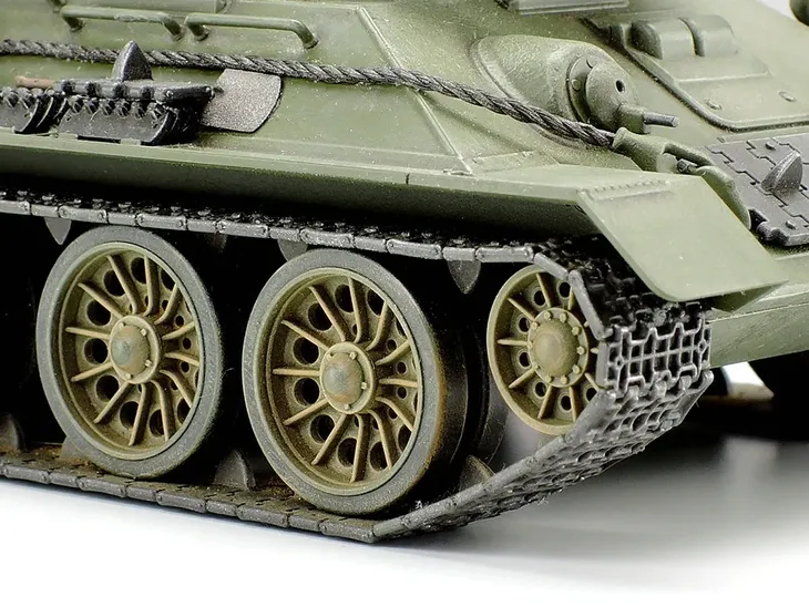 czolg-t-34-85-model-32599-tamiya-produkt-wprowadzony-do-obrotu-na-terenie-ue-przed-13-12-2024-tak