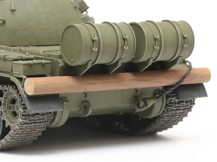 czolg-t-55-model-32598-tamiya-okres-po-ii-wojnie-swiatowej-stan-nowy