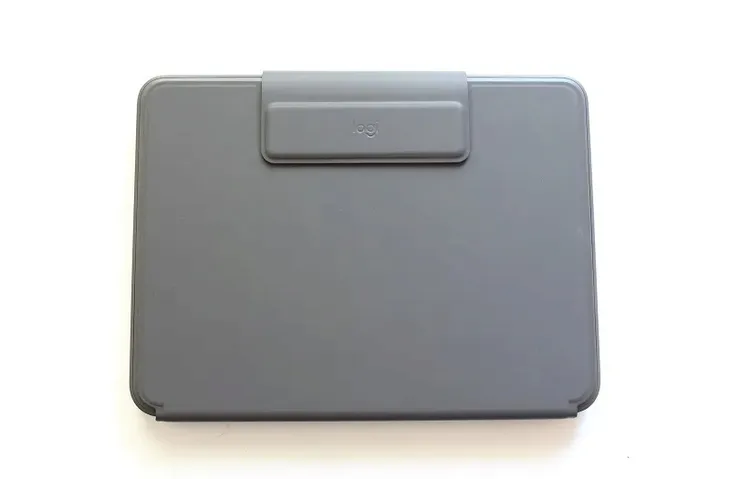 etui-logitech-slim-folio-pro-12-9-cali-ipad-pro