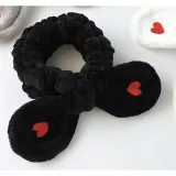 opaska-kosmetyczna-serce-makeup-marka-inna-marka