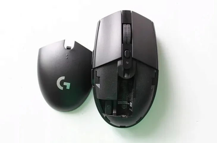 logitech-g305-czarna-interfejs-usb-radio-2-4-ghz