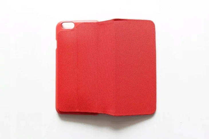 etui-logitech-iphone-66s-material-tworzywo-sztuczne