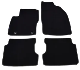 ford-focus-2004-2011r-czarne-dywaniki-welurowe-platinum