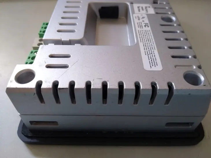dotykowy-panel-sterowania-distech-controls-horizon-stan-powystawowy