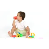 dena-kid-house-red