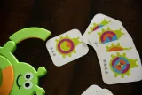lamiglowka-zuczek-bugzzle-fat-brain-toys
