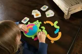 lamiglowka-zuczek-bugzzle-fat-brain-toys