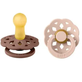 boheme-2-pack-smoczek-uspokajajacy-kauczuk-hevea-woodchuck-and-blush-m-bibs