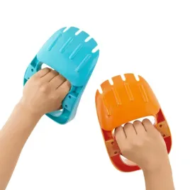 sand-diggers-lopatko-grabki-do-piasku-w-ksztalcie-zwierzecych-lapek-b-toy