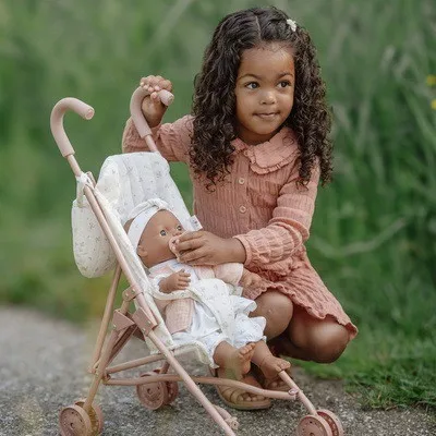 lalka-noa-little-dutch