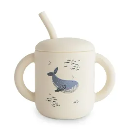 silikonowy-kubek-ze-slomka-whales-mushie
