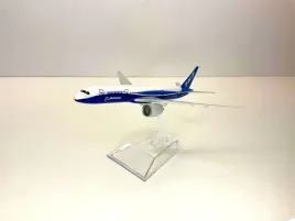 model-samolotu-boeing-b787-dremliner