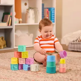stackin-squishies-miekkie-kubeczki-i-klocki-sensoryczne-2w1-b-toys