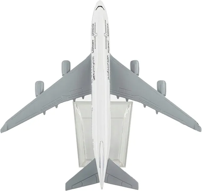 model-samolot-boeing-b747-kuwait-airways-stan-nowy