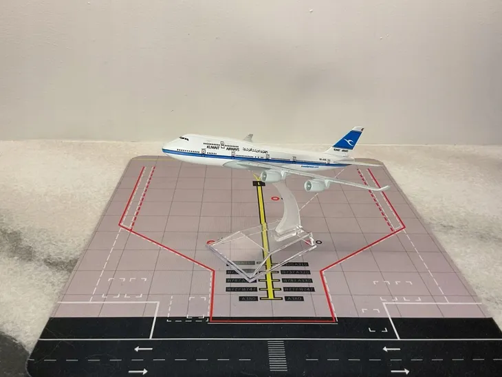 model-samolot-boeing-b747-kuwait-airways-stan-nowy
