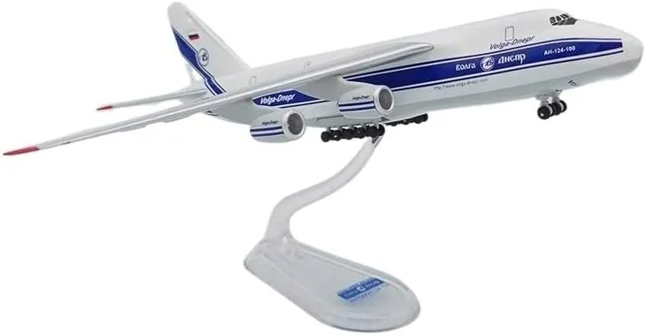 model-samolotu-antonov-an-124-ruslan-1-400-stan-nowy