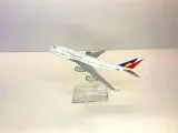 model-samolotu-boeing-b747-philippines