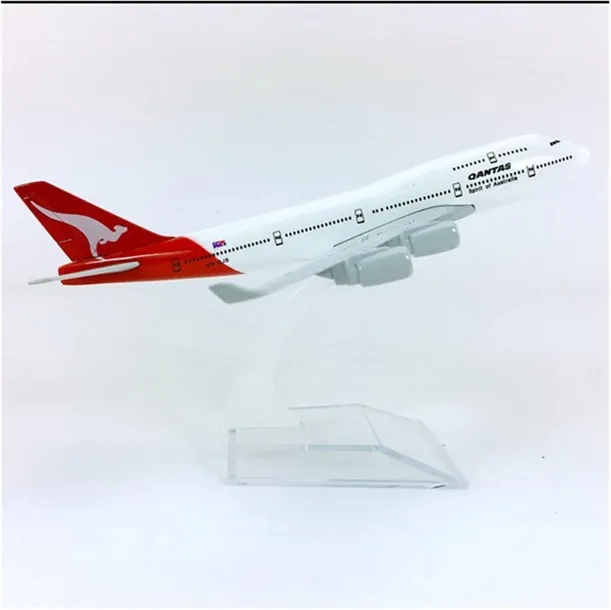 model-samolotu-boeing-b747-qantas-stan-nowy