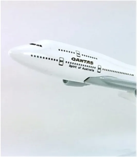 model-samolotu-boeing-b747-qantas-stan-nowy