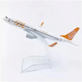 model-samolotu-boeing-b737-voegol