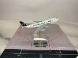 model-samolotu-boeing-b747-thai-star-alliance-stan-nowy