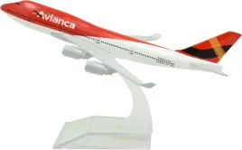 model-samolotu-boeing-b747-avianca
