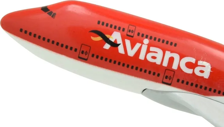 model-samolotu-boeing-b747-avianca-stan-nowy
