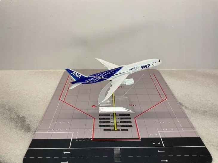 model-samolotu-boeing-b787-ana-dreamliner-stan-nowy