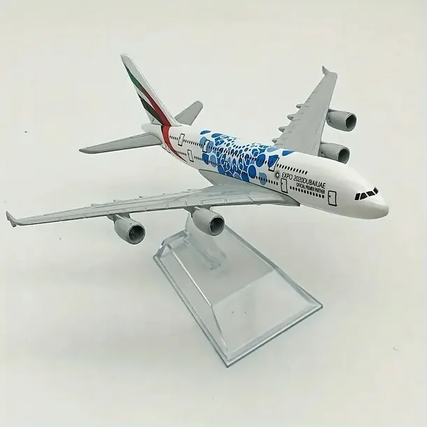 model-samolotu-airbus-a380-emirates-expo2020-stan-nowy
