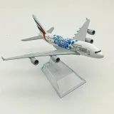 model-samolotu-airbus-a380-emirates-expo2020-stan-nowy