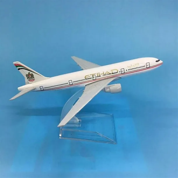 model-samolotu-boeing-b777-etihad-stan-nowy