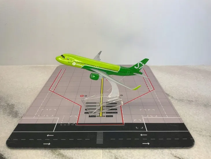model-samolotu-airbus-a320-s7-stan-nowy