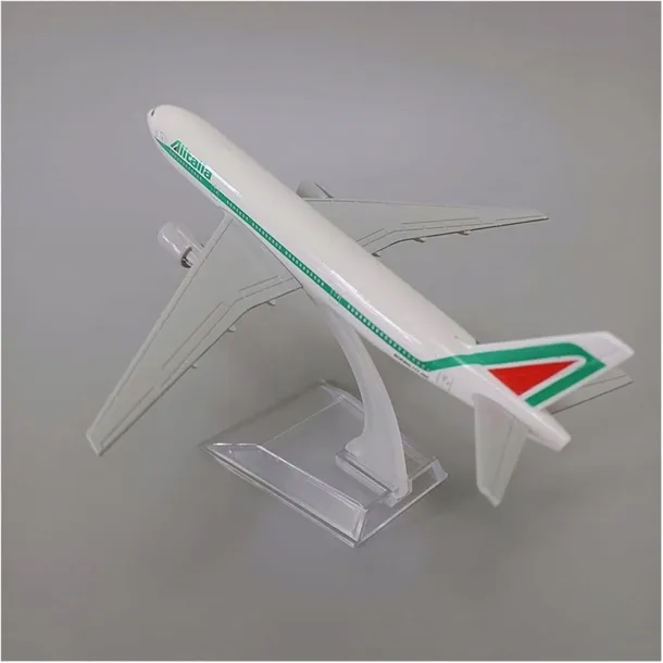 model-samolotu-boeing-b777-alitalia-stan-nowy